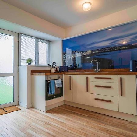 The Porthole Apartment Portstewart Exterior photo